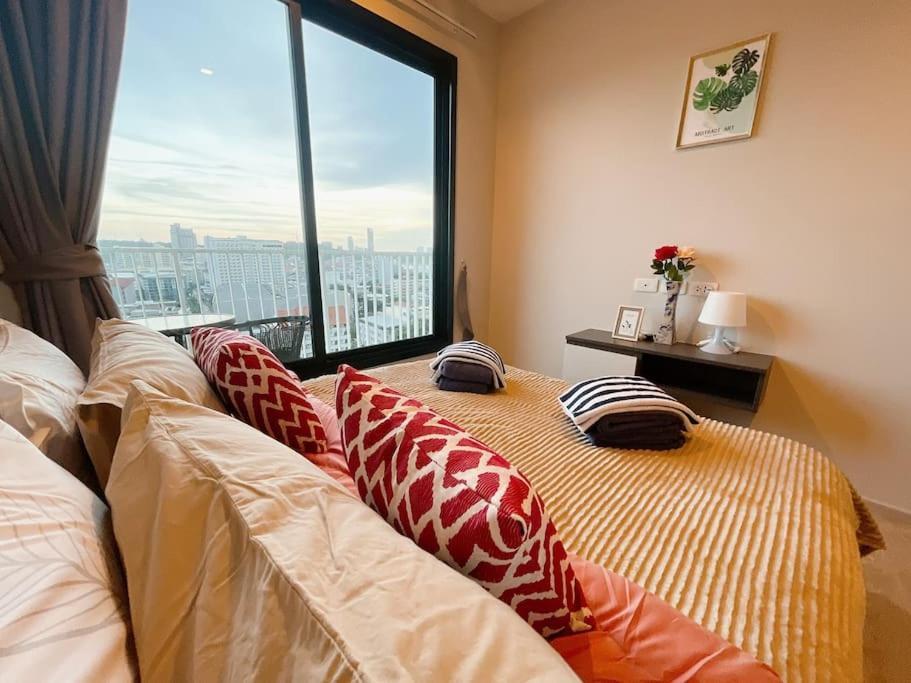 Base Central Pattaya Long Balcony King-Bed With Infinity Pool & Free Netflix! Екстериор снимка