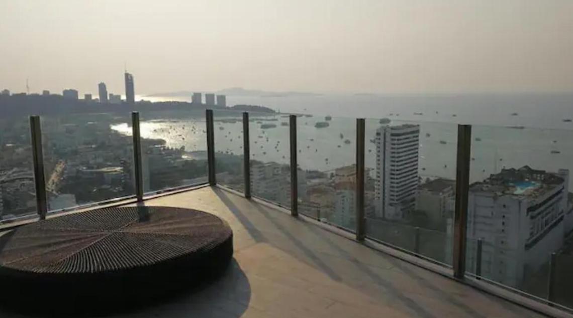 Base Central Pattaya Long Balcony King-Bed With Infinity Pool & Free Netflix! Екстериор снимка
