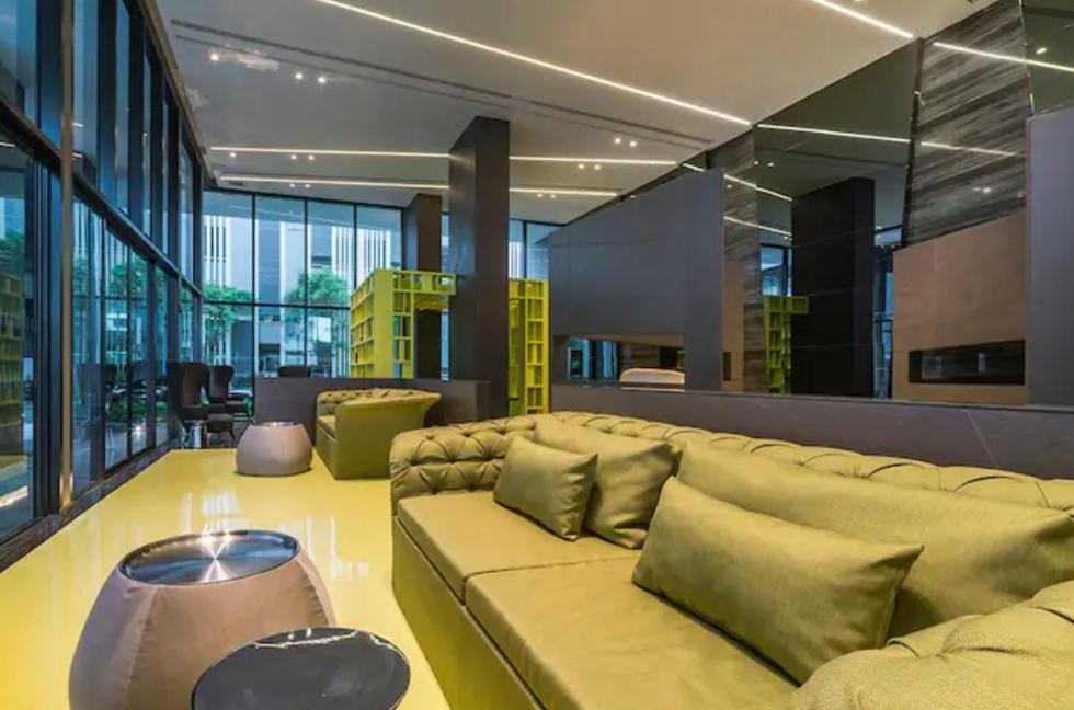 Base Central Pattaya Long Balcony King-Bed With Infinity Pool & Free Netflix! Екстериор снимка