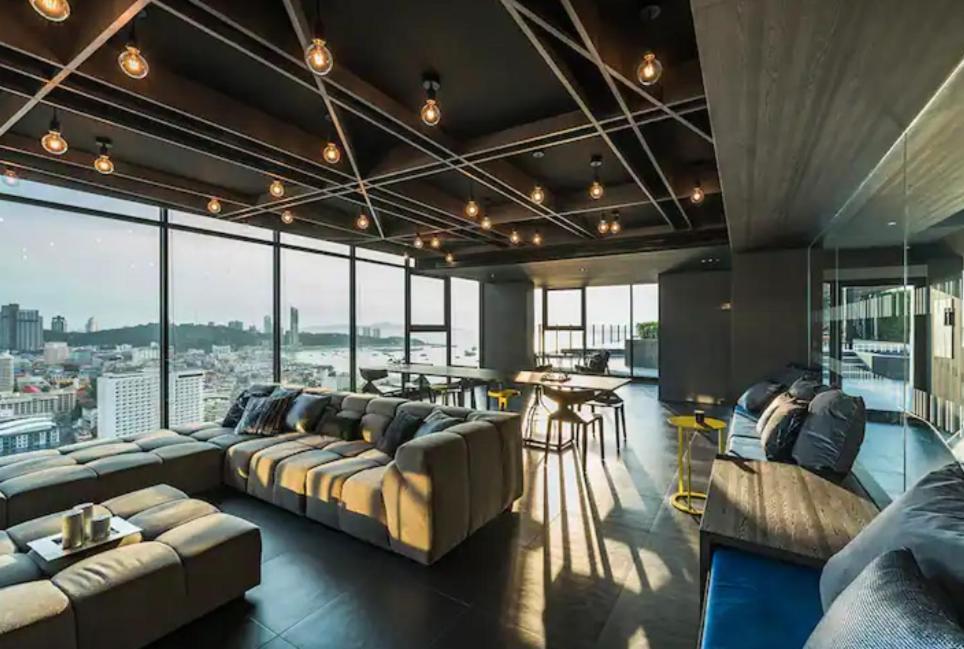 Base Central Pattaya Long Balcony King-Bed With Infinity Pool & Free Netflix! Екстериор снимка