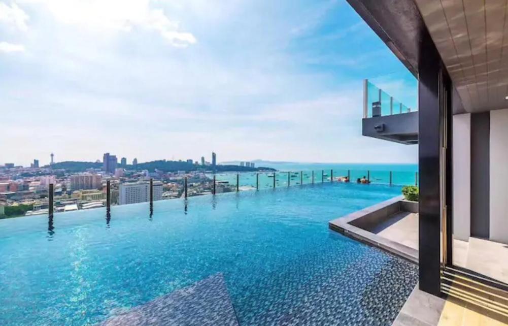 Base Central Pattaya Long Balcony King-Bed With Infinity Pool & Free Netflix! Екстериор снимка