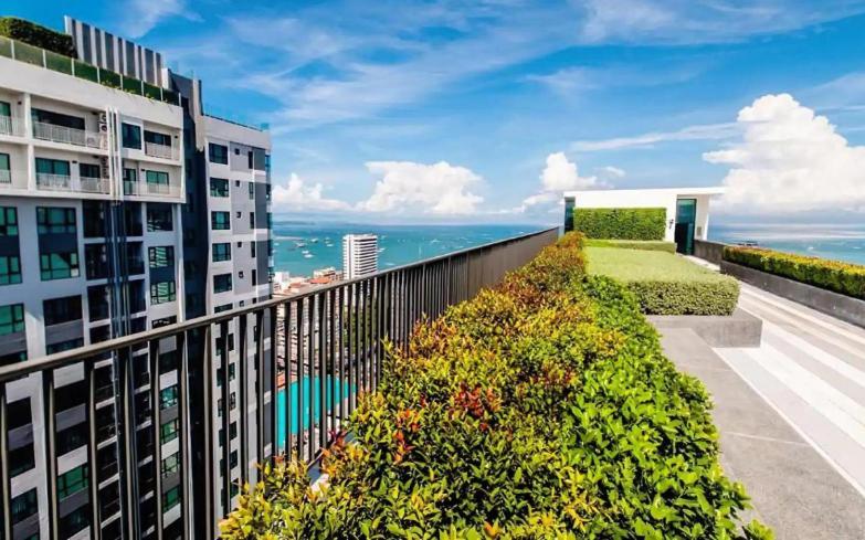 Base Central Pattaya Long Balcony King-Bed With Infinity Pool & Free Netflix! Екстериор снимка